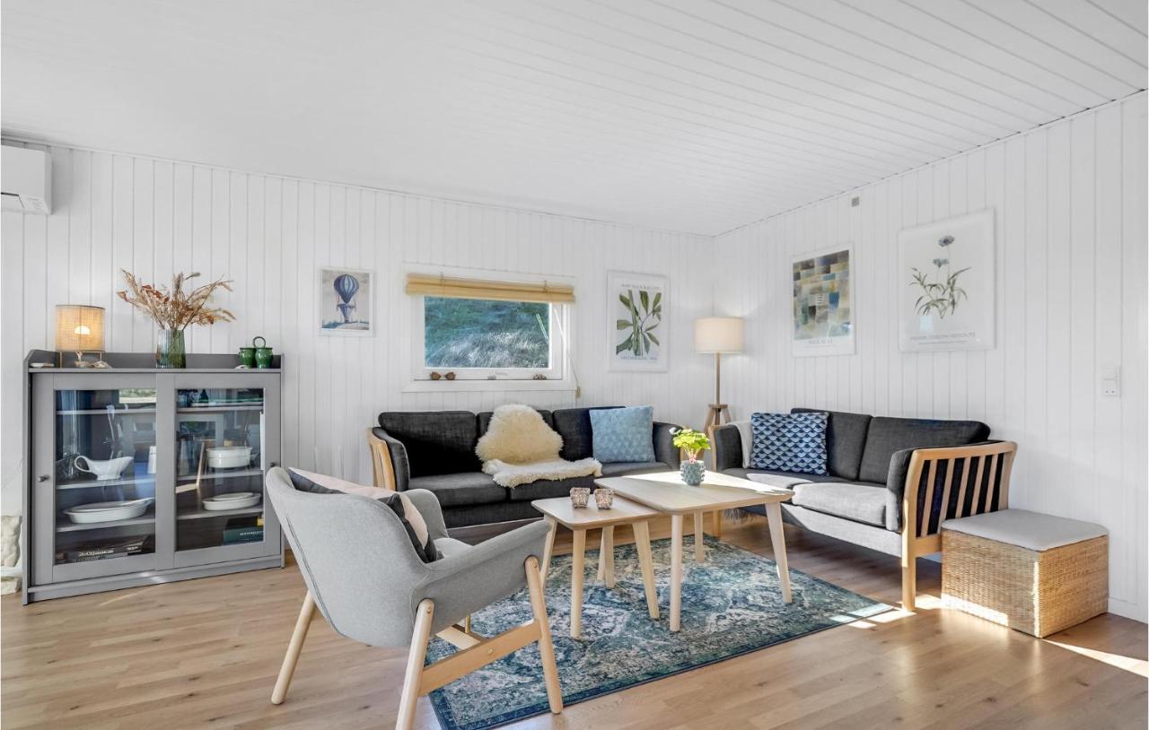 Stunning Home In Fano With House A Panoramic View エクステリア 写真