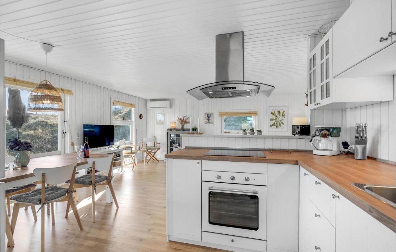 Stunning Home In Fano With House A Panoramic View エクステリア 写真