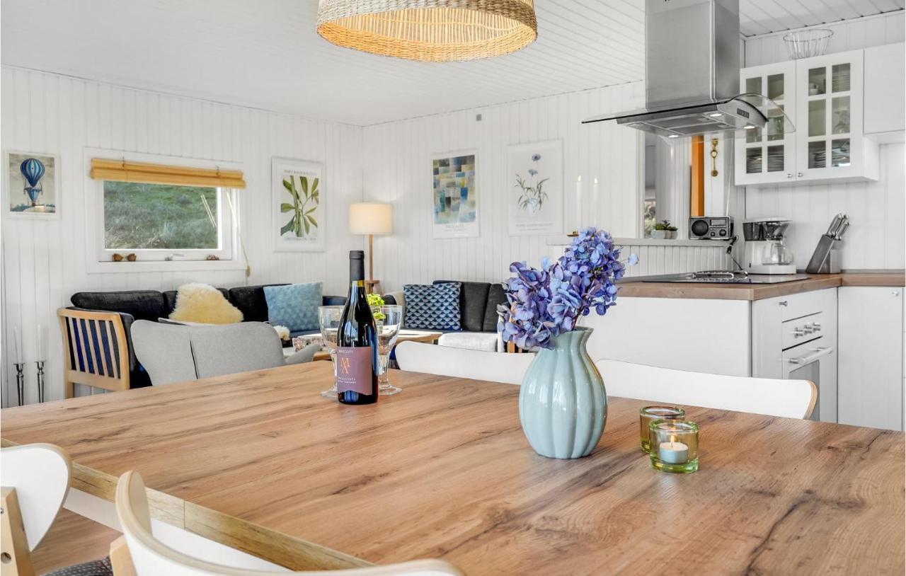 Stunning Home In Fano With House A Panoramic View エクステリア 写真